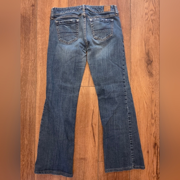 American Eagle Favorite Boyfriend Women's Blue Jeans - Picture 2 of 6